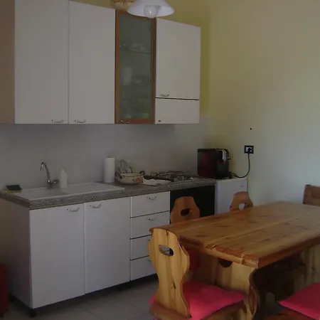 Cluana Azienda Agrituristica *