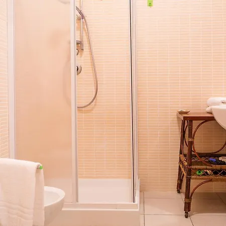 B&B Cluana Bed and Breakfast *