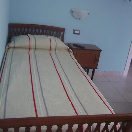 Cluana Country House B&B